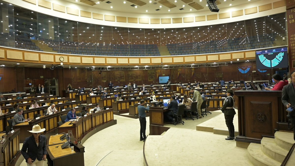 El Pleno de la Asamblea definirá el futuro del vocal David Rosero el 13 de octubre de 2026.