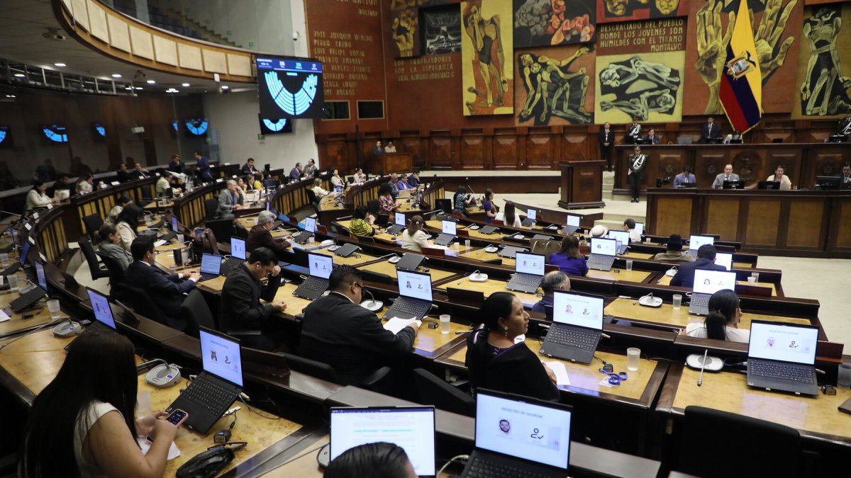 La sesión del Pleno para el juicio político en contra de David Rosero tendrá lugar el 13 de octubre de 2026.