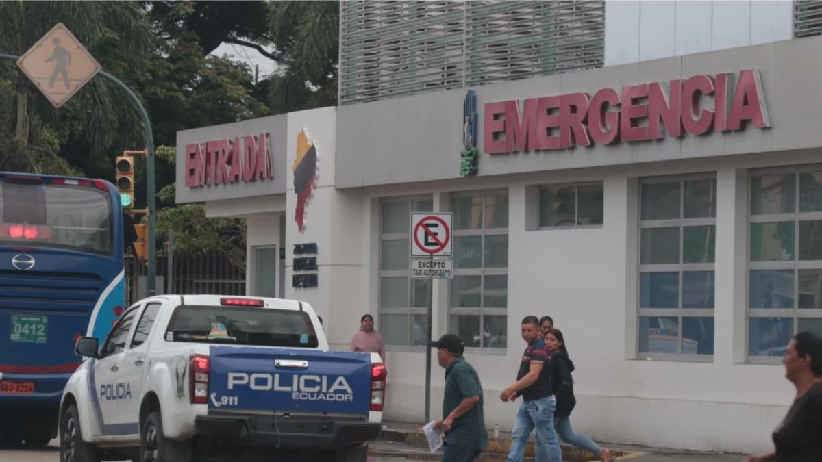 Dos hombres fueron baleados el 12 de octubre frente al Teodoro Maldonado, en Guayaquil.