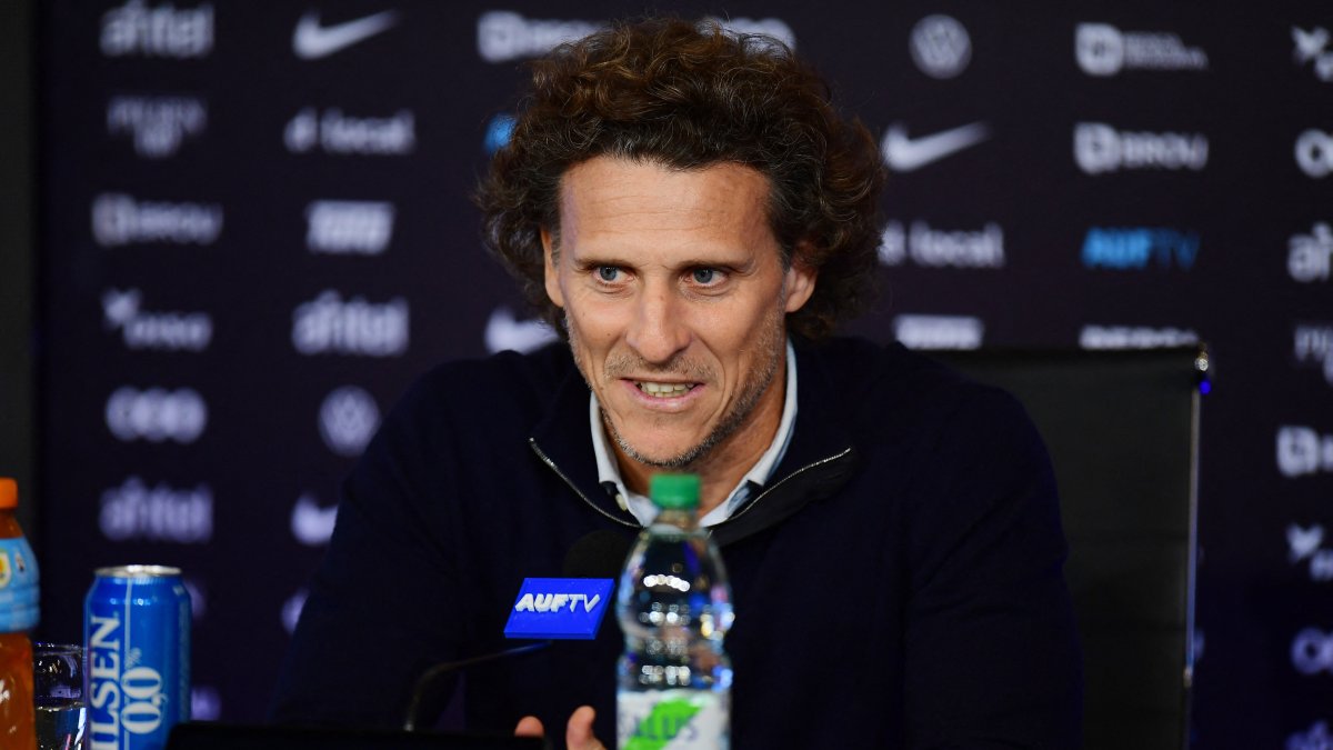 Diego Forlán, seleccionador interino de Uruguay.