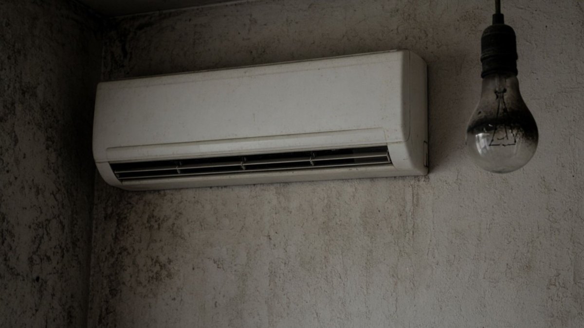 Ciudadanos se levantaron la mañana de este 14 de octubre sin energía eléctrica.