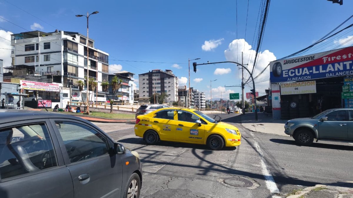 En el sector de La Mañosca (norte de Quito) no había luz este 14 de octubre de 2026.