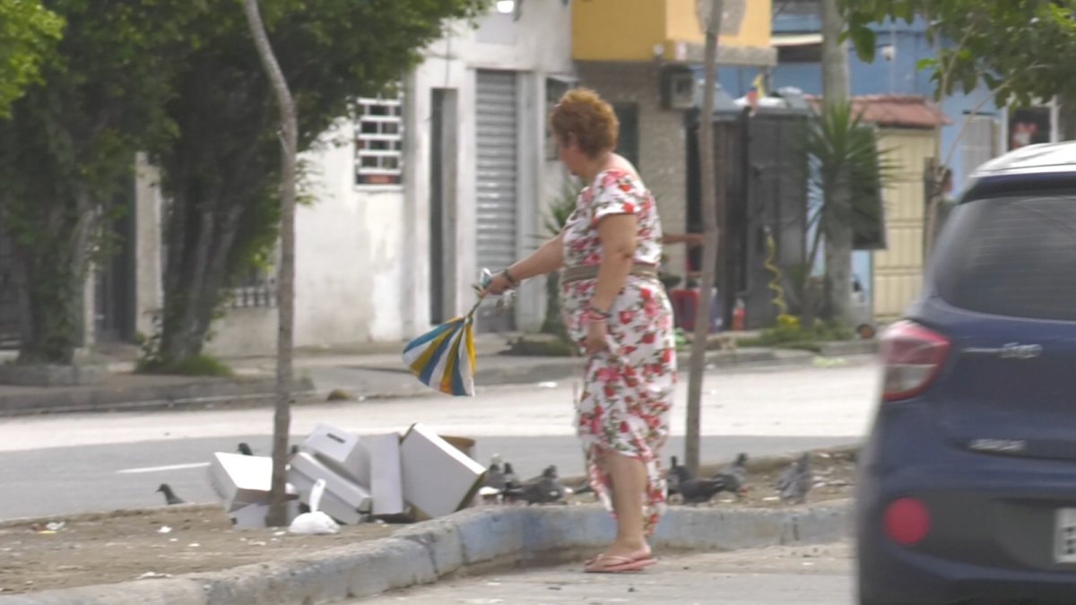 El Municipio difundió fotografías de la mala disposición de basura en Guayaquil.