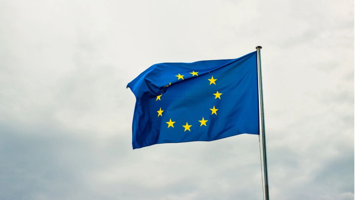 La compañía explicó que mantiene conversaciones con las instituciones europeas para encontrar una solución, aunque no ofreció una fecha para resolver la situación.
