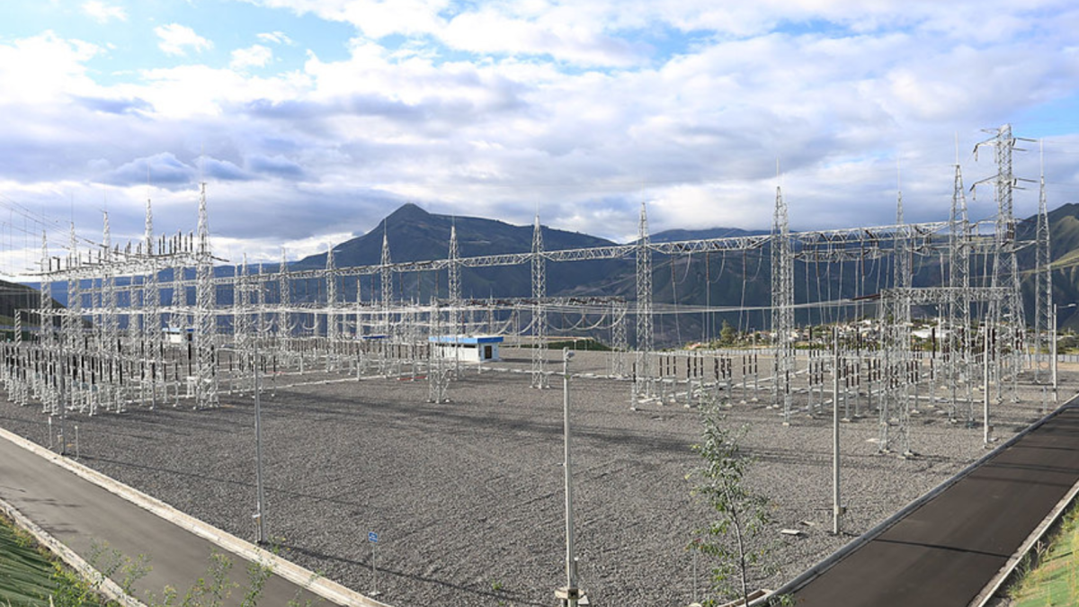 El plan busca impulsar nuevas fuentes de energía y atraer inversión para fortalecer el sistema eléctrico nacional.