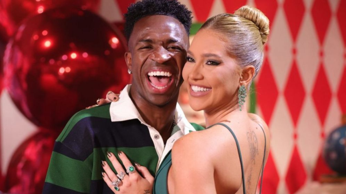 Vinicius junto a su ex pareja, Virginia Fonseca.