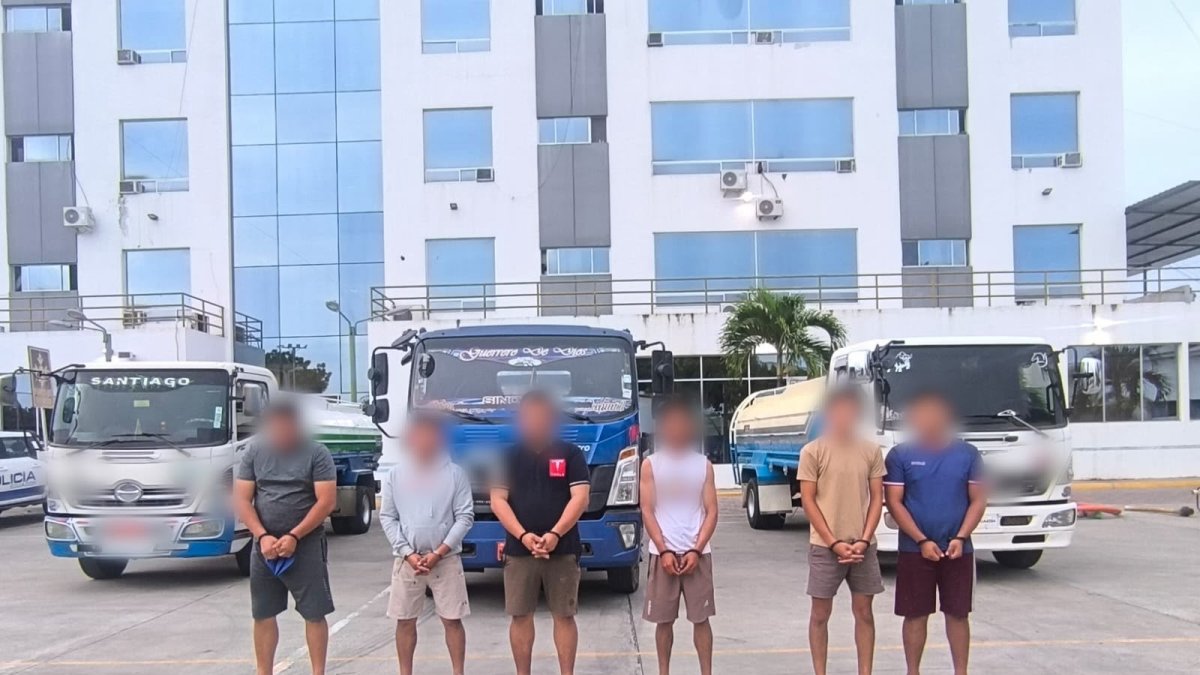 Seis aprehendidos dejó un operativo en Manta, Manabí, en contra de la venta ilegal de agua