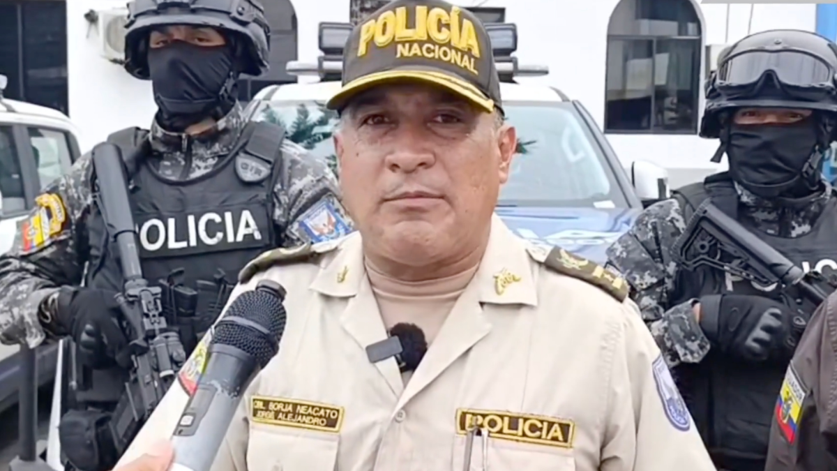 Operativos simultáneos en siete provincias dejaron 24 detenidos por presunta extorsión, entre ellos un militar y un vigilante de la CTE.