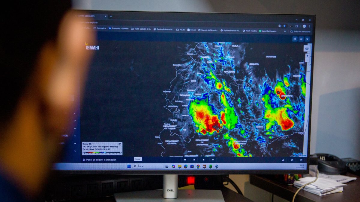 Las condiciones meteorológicas previstas para la noche de este sábado mantienen la posibilidad de nuevos aguaceros en Guayaquil.