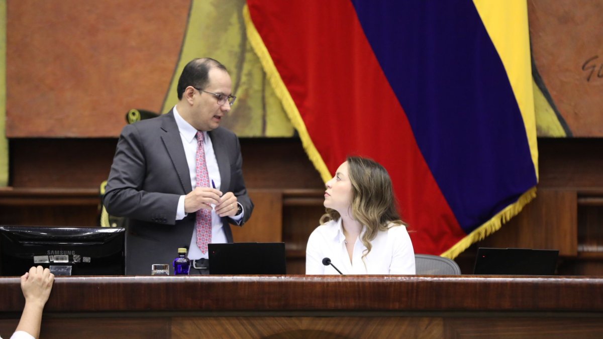 Mishel Mancheno es la presidenta de la Asamblea Nacional de Ecuador.