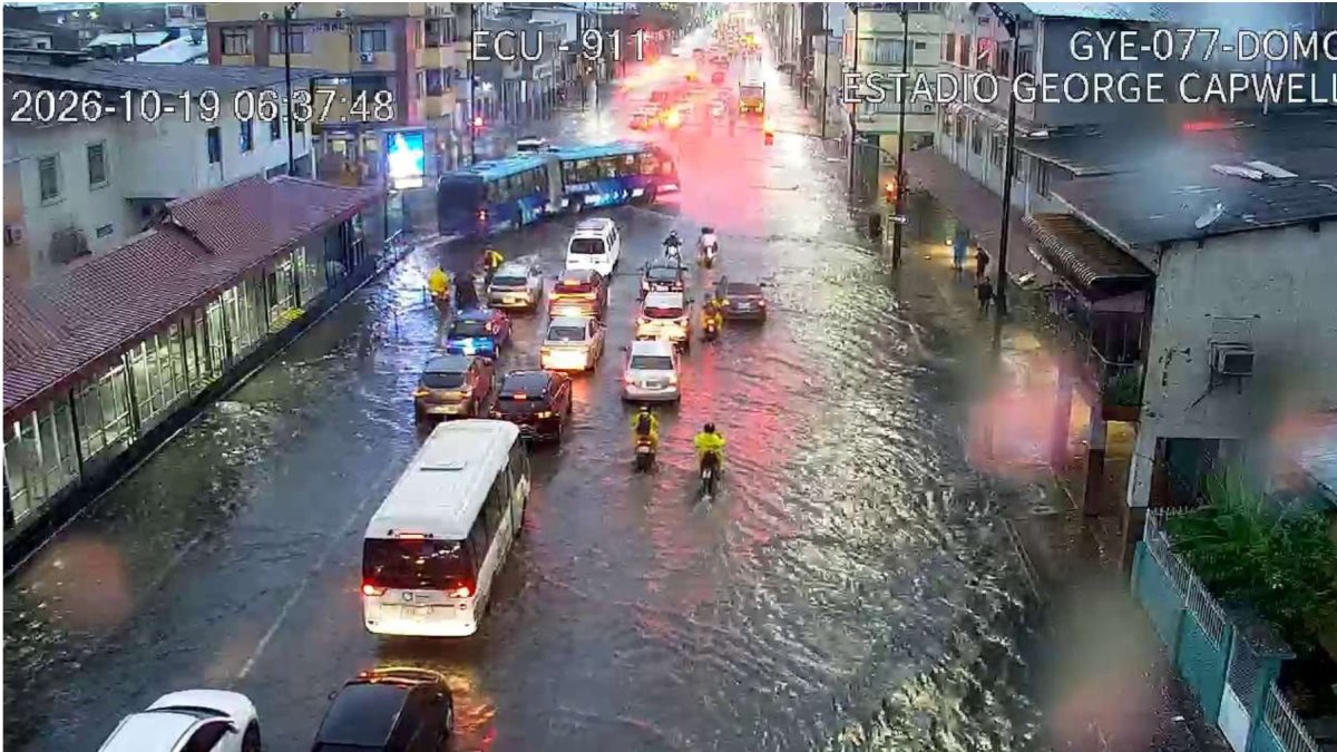 Las inundaciones y deslizamientos concentran la mayor parte de las emergencias registradas en 18 provincias