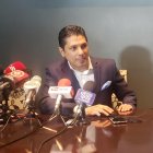 Fernando Balda reproduce algunos de los audios.