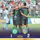 Celebración. Carlos Luis Espínola celebra uno de sus goles goles frente a Liga de Portoviejo.