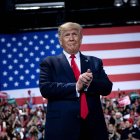 Un total de 230 legisladores apoyaron imputar políticamente a Trump.