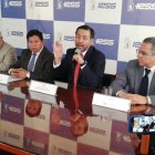 Las autoridades del IESS presentaron los resultados del estudio actuarial a las pensiones.