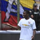 Edison Realpe jugó las dos últimas temporadas en Liga de Quito. Con los albos fue campeón nacional en 2018.

LIGA DE QUITO VS AUCAS 



11 de marzo  de 2018



Agencia (ag-expreso ag-extra ag-quito)