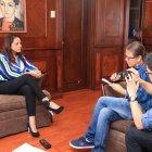 Paola Pabón cumplió una agenda de medios al retomar sus actividades en la prefectura, luego de estar 72 días en prisión.