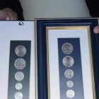 El Museo Numismático sacó a la venta recuerdos de las monedas acuñadas en el país por los 20 años de la dolarización.