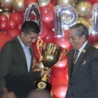 El ciclista Richard Carapaz, campeón del Giro de Italia, se mostró emocionado tras recibir el galardón como mejor deportista del año 2019 por parte de la APDP.