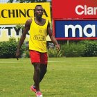 Beder Caicedo tuvo un paso por Barcelona y fue titular mucho tiempo, pero ya no fue considerado para esta campaña.