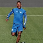 Pervis Estupiñán se ha adueñado de la titularidad en el Osasuna español.