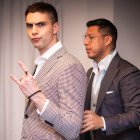 Johann y el creativo Roberto Rivadeneira.