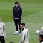 Real Madrid. Esta suspensión por las dos próximas semanas "será reevaluada tras la finalización de las cuarentenas decretadas en los clubes afectados".