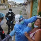 En Guayaquil, el Ministerio de Salud realiza pruebas rápidas por zonas.
