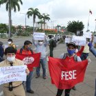 Estudiantes y padres de familia rechazan suspensión de Bachillerato Internacional y recorte en las universidades.