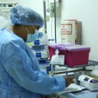 Se registran 253 casos positivos confirmados más que el viernes.