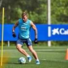 El jugador del Eiba,r Sergi Enrich, durante los entrenamientos individuales celebrados este fin de semana en las instalaciones de Atxabalpe, en Mondragón.