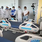 Autoridades municipales y del Ministerio de Salud durante un recorrido por el Centro de Atención Temporal.