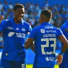 Daniel Angulo (i) ha mostrado su deseo de volver a Ecuador, especialmente a Emelec.