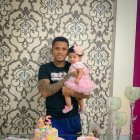 Bryan de la Torre con la menor.