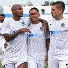 El retorno a la competencia oficial de Cristian Ramírez (C) con el Krasnodar fue aplazado en la liga rusa.