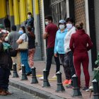 Ciudadanía. En varios puntos de Quito se registran aglomeraciones y ventas ambulantes sin ningún control.
