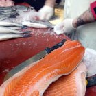 Las advertencias en China, de un riesgo de transmisión, generó una baja en el consumo.