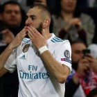 Karim Benzema, jugador del Real Madrid, elige mofarse de los elogios del directivo francés.