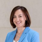 Ceyda Oner, que fue nombrada como jefa para la Misión en Ecuador, tiene un doctorado de la Universidad de Washington.