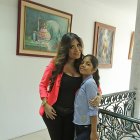 Con su hija Renata, quien ahora se encuentra al cuidado de su abuela, Grace Romero.