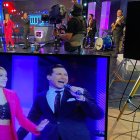 Durante la grabación del piloto de su proyecto televisivo.