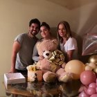 Gabriela Pazmiño con esposo e hija, María Gabriela.