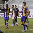 Delfín derrotó 3-0 a Defensa y Justicia y con eso volvió a la pelea por la clasificación