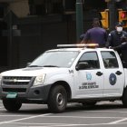 En camionetas del Cabildo y camiones se movilizaron los agentes de la Policía metropolitana.