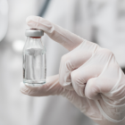 La farmacéutica ha trabajado en la cadena de suministros para poder ofrecer mil millones de vacunas en 2021.