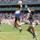 Diego Armando Maradona firmó su gol más controversial en la semifinal del Mundial 86 contra Inglaterra.