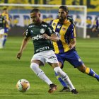 Delfín cayó goleado en su casa ante el Palmeiras brasileño.