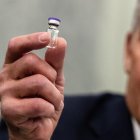 Washington (United States), 10/12/2020.- Wesley Wheeler, President of Global Healthcare at United Parcel Service (UPS), holds up a sample of the vial that will be used to transport the Pfizer COVID-19 vaccine as he testifies during a Senate Commerce, Science, and Transportation Subcommittee hearing on the logistics of transporting a COVID-19 vaccine in Washington, DC, USA, 10 December 2020. An FDA advisory panel is meeting to decide whether to recommend the agency authorize Pfizer"s coronavirus vaccine. Once a vaccine is approved the next hurdle is making sure the vaccine gets to where it is most needed. (Estados Unidos) EFE/EPA/SAMUEL CORUM / POOL