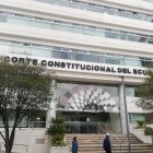 La Corte Constitucional (CC) está integrada por 9 jueces y su sede está en Quito.