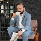 Le daría igual tomarse un cafecito con Jimmy Jairala o Lenin Moreno.